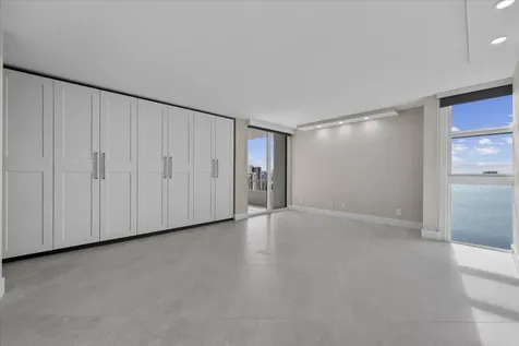 5540 N Ocean Drive Singer Island FL 33404