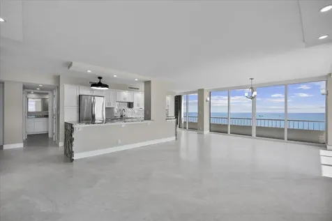 5540 N Ocean Drive Singer Island FL 33404