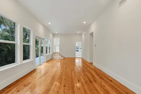 123 S Ocean Breeze Lake Worth Beach FL 33460