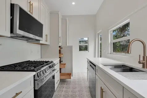 123 S Ocean Breeze Lake Worth Beach FL 33460