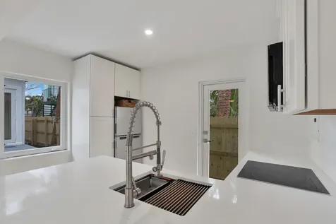 123 S Ocean Breeze Lake Worth Beach FL 33460