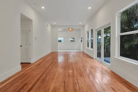123 S Ocean Breeze Lake Worth Beach FL 33460