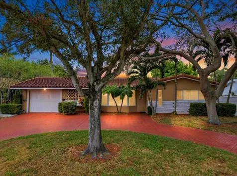 1921 NE 28th Court Lighthouse Point FL 33064