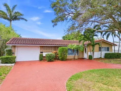 1921 NE 28th Court Lighthouse Point FL 33064