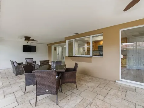 1921 NE 28th Court Lighthouse Point FL 33064