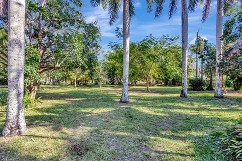 550 Skylake Drive West Palm Beach FL 33415