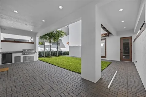 1005 Faulkner Terrace Palm Beach Gardens FL 33418
