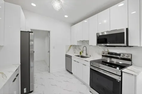 13685 Nw 3rd Avenue North Miami FL 33168