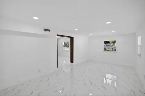 13685 Nw 3rd Avenue North Miami FL 33168