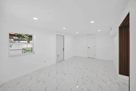 13685 Nw 3rd Avenue North Miami FL 33168