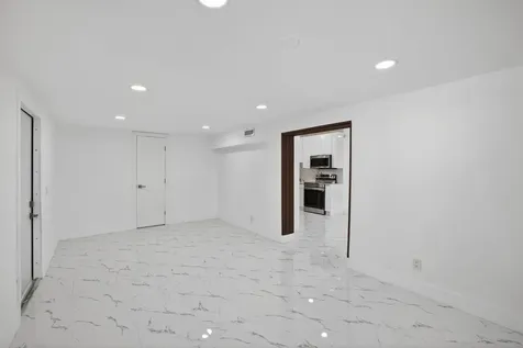 13685 Nw 3rd Avenue North Miami FL 33168
