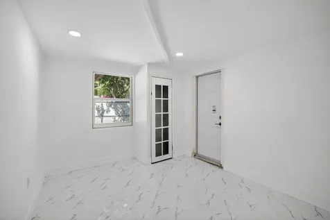 13685 Nw 3rd Avenue North Miami FL 33168