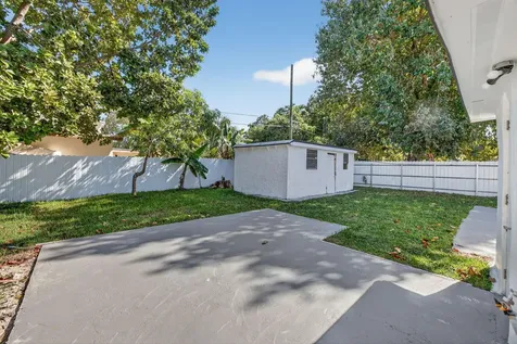 13685 Nw 3rd Avenue North Miami FL 33168