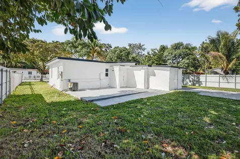 13685 Nw 3rd Avenue North Miami FL 33168