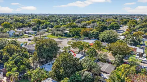 13685 Nw 3rd Avenue North Miami FL 33168