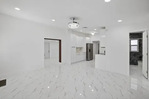 13685 Nw 3rd Avenue North Miami FL 33168