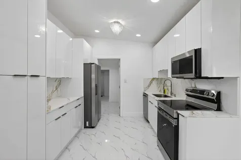 13685 Nw 3rd Avenue North Miami FL 33168