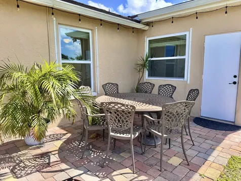 5096 Arbor Glen Circle Lake Worth FL 33463