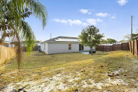 417 Se Seahouse Drive Port Saint Lucie FL 34983