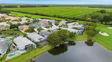 10106 Spyglass Way Boca Raton FL 33498