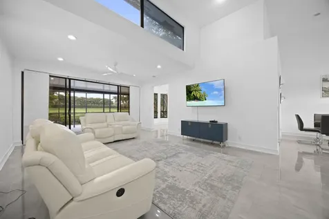 10106 Spyglass Way Boca Raton FL 33498