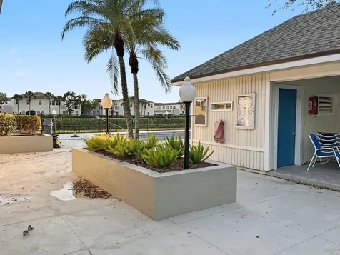3011 SW 21st Terrace Delray Beach FL 33445
