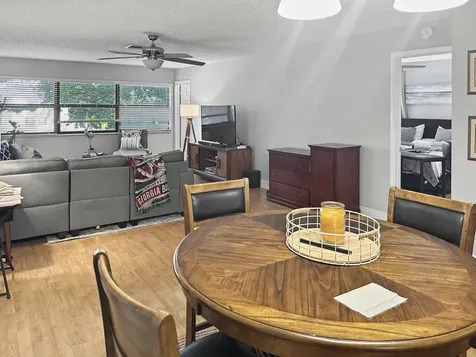 3011 SW 21st Terrace Delray Beach FL 33445