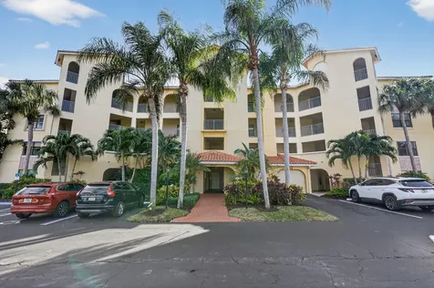 100 Uno Lago Drive Juno Beach FL 33408
