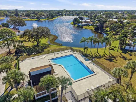 406 Lakewood Court Jupiter FL 33458