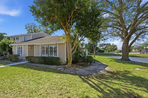 406 Lakewood Court Jupiter FL 33458
