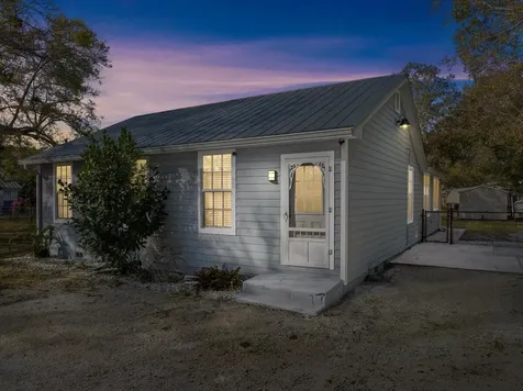 925 27th Avenue Vero Beach FL 32960