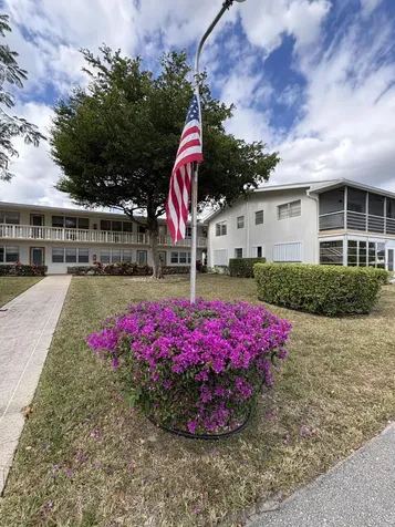 141 Bedford F West Palm Beach FL 33417