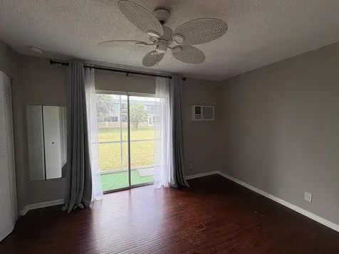 141 Bedford F West Palm Beach FL 33417