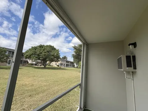141 Bedford F West Palm Beach FL 33417