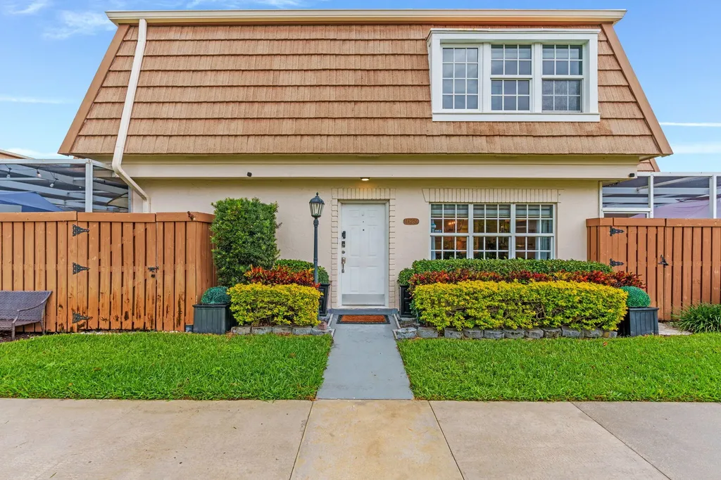 11625 Winchester Drive Palm Beach Gardens FL 33410