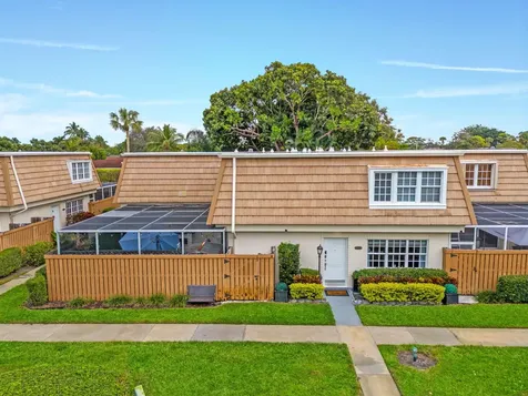 11625 Winchester Drive Palm Beach Gardens FL 33410
