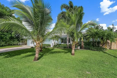 356 Mars Avenue Tequesta FL 33469