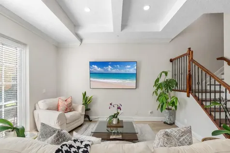 230 Ne 69th Circle Boca Raton FL 33487