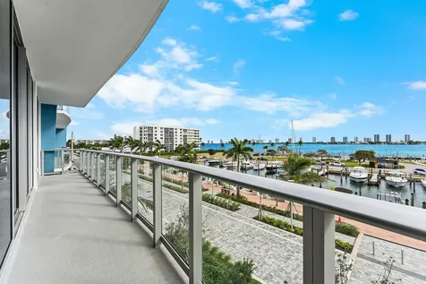 220 Lake Shore Drive Lake Park FL 33403
