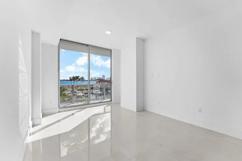 220 Lake Shore Drive Lake Park FL 33403