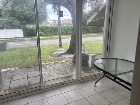 2213 NE 1st Court Boynton Beach FL 33435