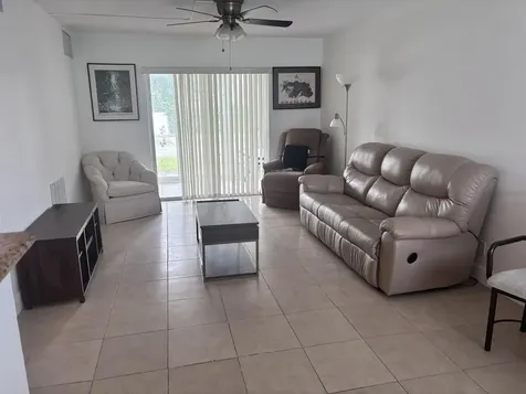 2213 NE 1st Court Boynton Beach FL 33435