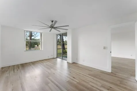 5260 Nw 2nd Avenue Boca Raton FL 33487
