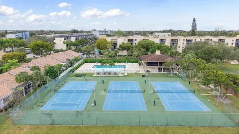 5260 Nw 2nd Avenue Boca Raton FL 33487