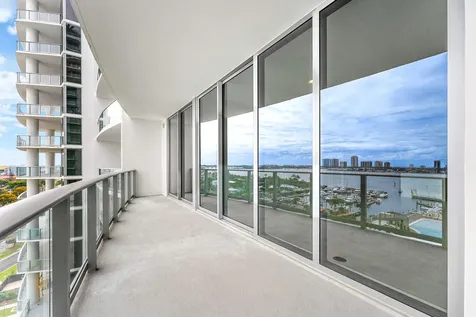 220 Lake Shore Drive Lake Park FL 33403