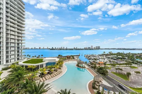 220 Lake Shore Drive Lake Park FL 33403