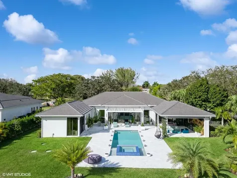 8533 N Native Dancer Road Palm Beach Gardens FL 33418