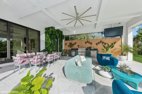 8533 N Native Dancer Road Palm Beach Gardens FL 33418