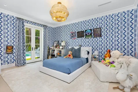 208 Sandpiper Drive Palm Beach FL 33480