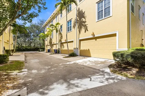 104 Osceola Lane Jupiter FL 33458